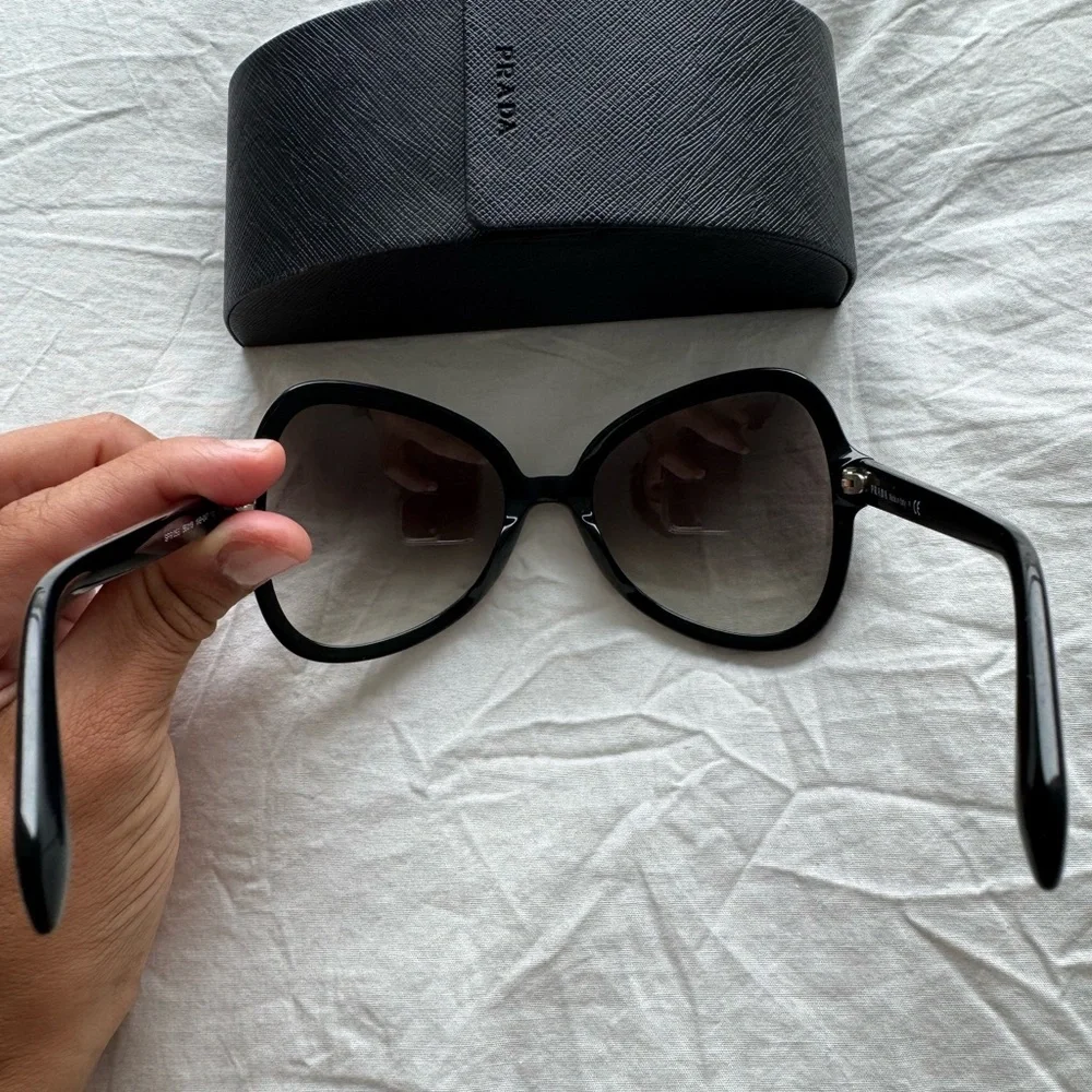 Prada Vintage Silver Logo Oversized Oval Black Mask Sunglasses - Picture 5 of 12